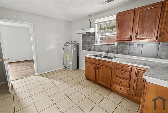 6025 Ivy St — Photo 8