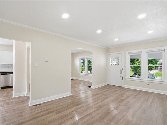 4th image of 1129 S 22nd St