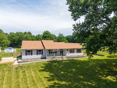 12084 E Hutchison Rd, Mount Vernon, IL, 62864