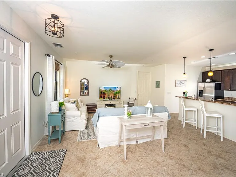 8986 Cambria Cir #22 — Photo 4