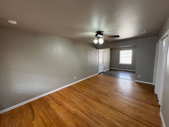 2nd image of 3532 Meadow Dr