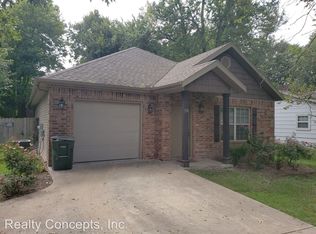 1351 W Hendrix St, Fayetteville, AR 72703