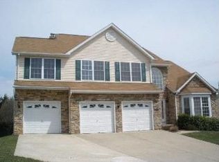 7109 Harlan Ln, Sykesville, MD 21784