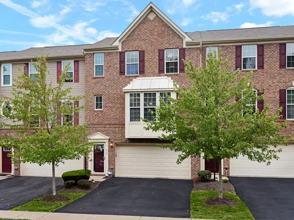 317 Broadstone Dr, Mars, PA 16046