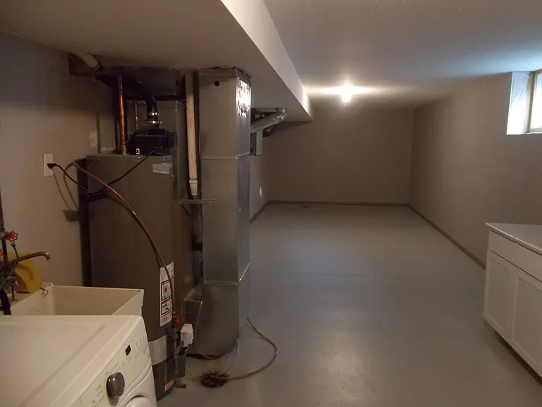 1022 Stinson St — Photo 32