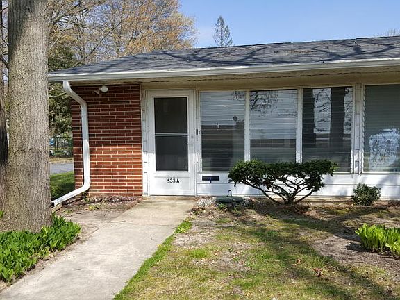 2nd image of 533A Dartmoor Ct