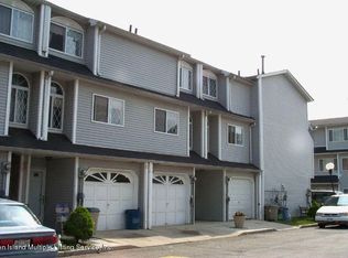 65 Simmons Ln, Staten Island, NY 10314