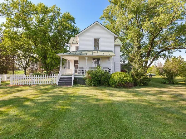 9338 E Mulberry Rd, Blissfield, MI 49228