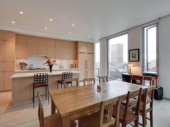 Dining Room/Kitchen