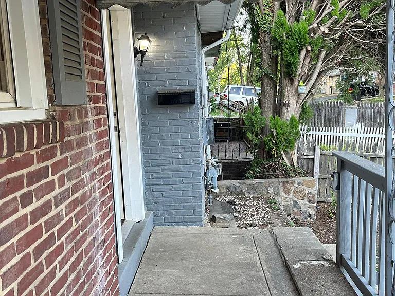 Paynter Dr — Photo 4