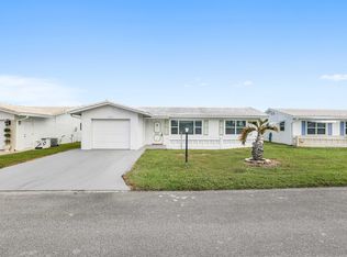 1601 Alfred Dr, Boynton Beach, FL 33426
