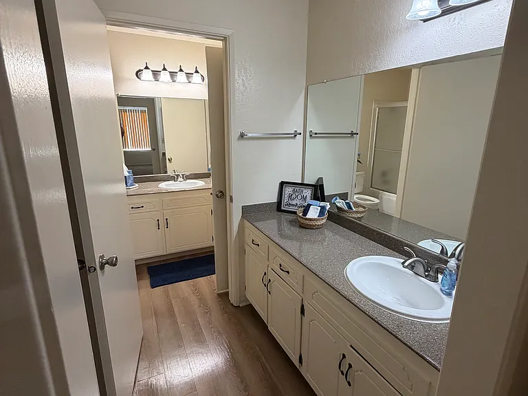 Park Place Apartments — Photo 8