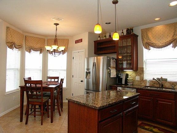 4th image of 6063 Hidden Creek Ln