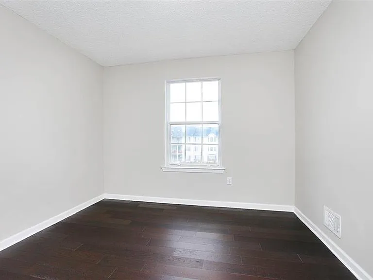 155 Darwin Ln — Photo 10