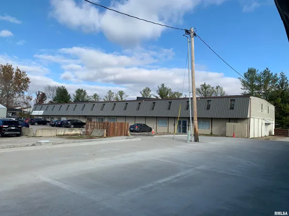 1848 S Main St, Jacksonville, IL 62650