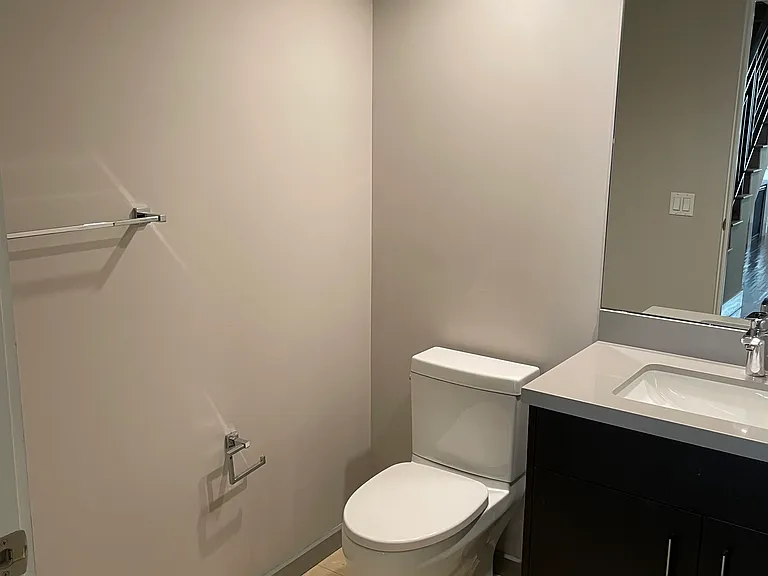 1666 Greenfield Ave #103 — Photo 17