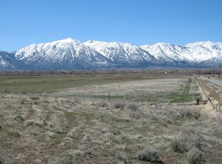 1042 E Valley Rd, Gardnerville, NV 89410