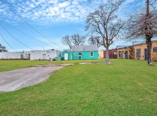 617 4th Ave N, Texas City, TX 77590