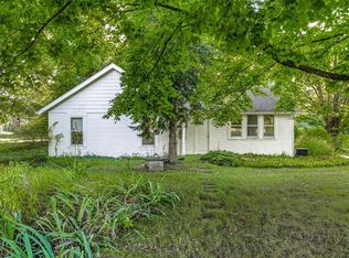 10406 N 300 E, La Porte, IN 46350