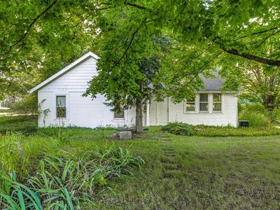 10406 N 300 E, La Porte, IN, 46350