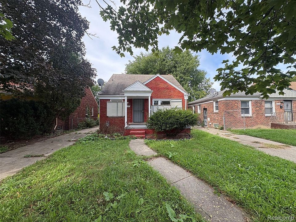 1st image of 17327 Teppert St