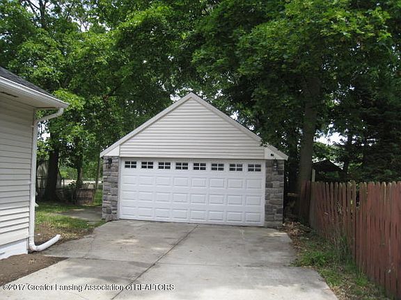 2nd image of 2021 Sunnyside Ave