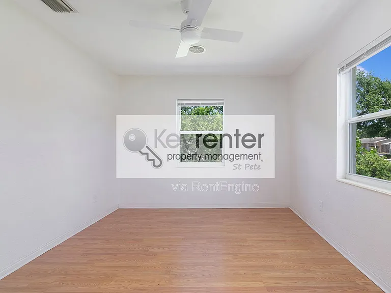 441 57th St N — Photo 15