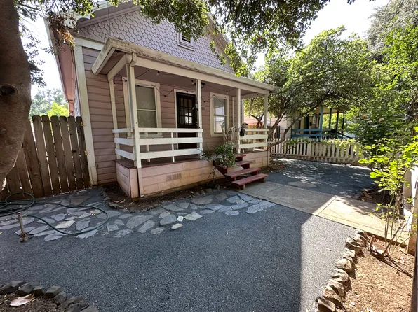 1022 Ivy St, Chico, CA 95928