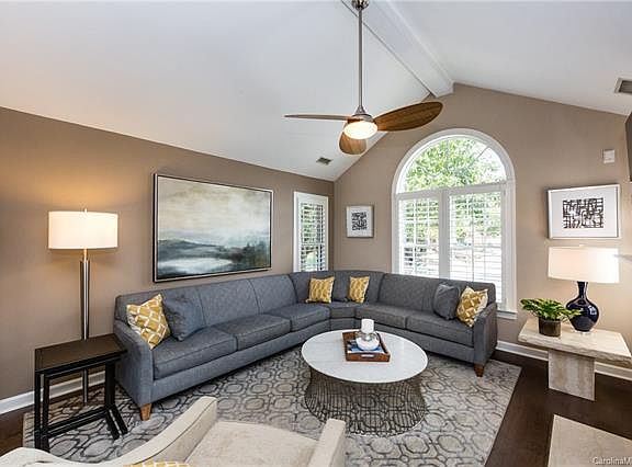 4th image of 7513 Hurstbourne Green Dr
