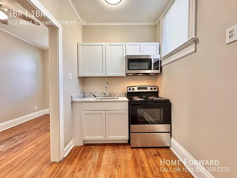 812 W Maxwell St #3 — Photo 8
