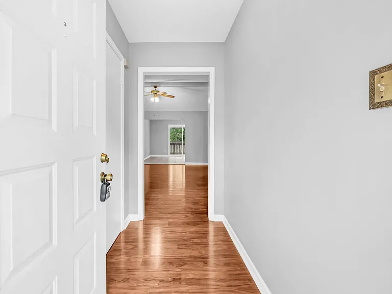 502 Havendale Ct — Photo 5