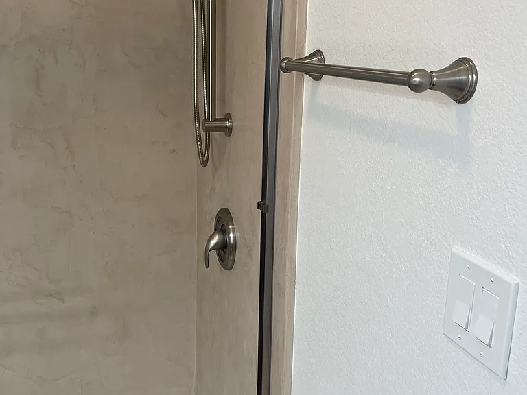 760 Bowen Ct — Photo 21