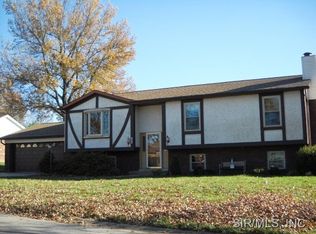2208 Monterey Dr, Belleville, IL 62221