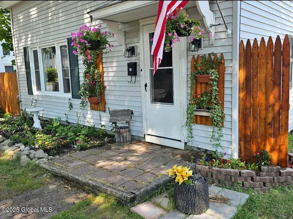 80 Oak Street, Hudson Falls, NY 12839