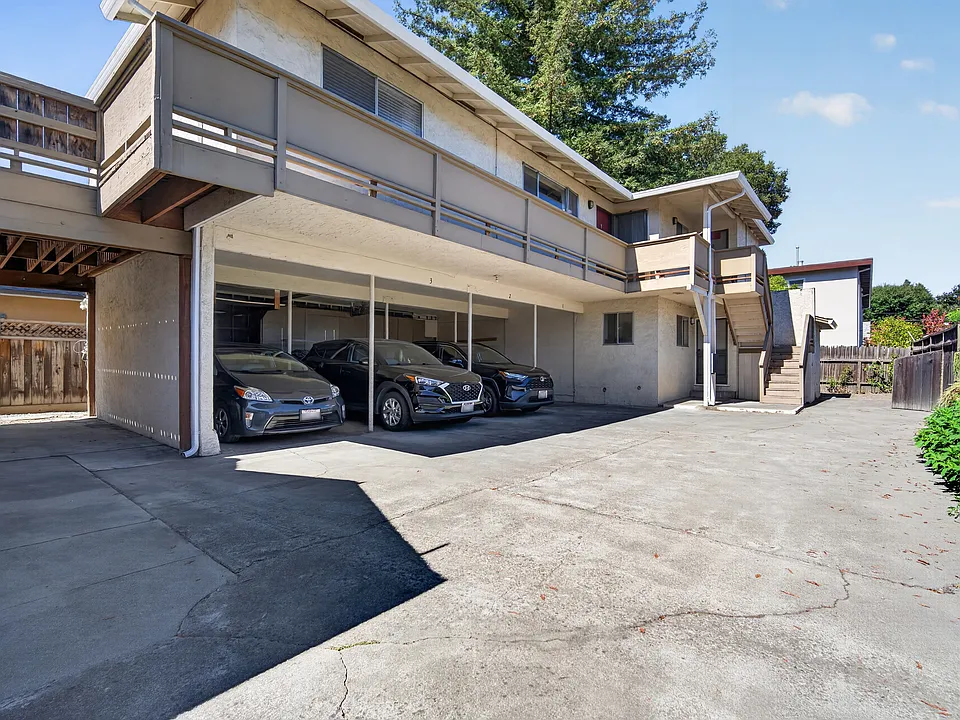 736 Mountain View Ave #1