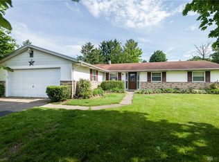 1802 Cheviot Hills Dr, Springfield, OH 45505