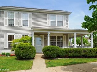 1083 Serendipity Dr, Aurora, IL 60504