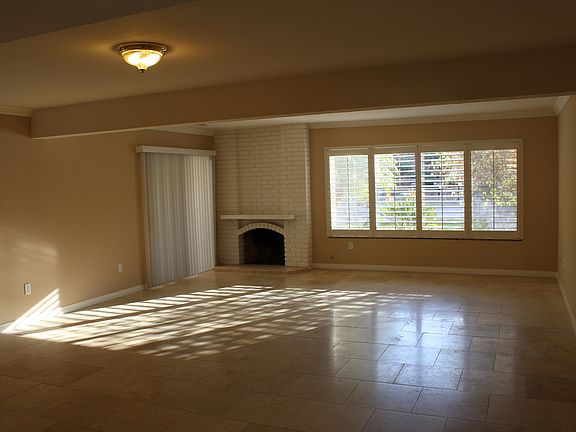 4th image of 6828 Hyde Park Dr Unit A