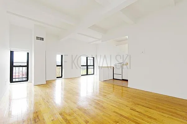 Rented by R New York | media 13