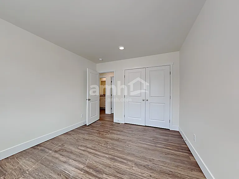 1625 194th St E — Photo 16