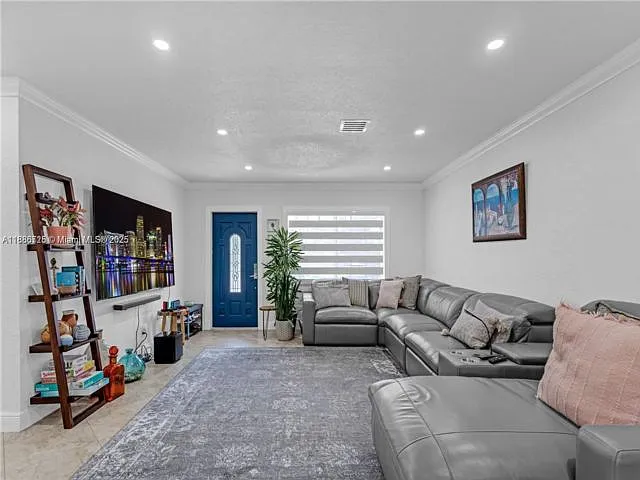 9901 SW 35th Ter — Photo 17