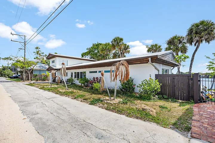 11560 Dragon Point Dr — Photo 3
