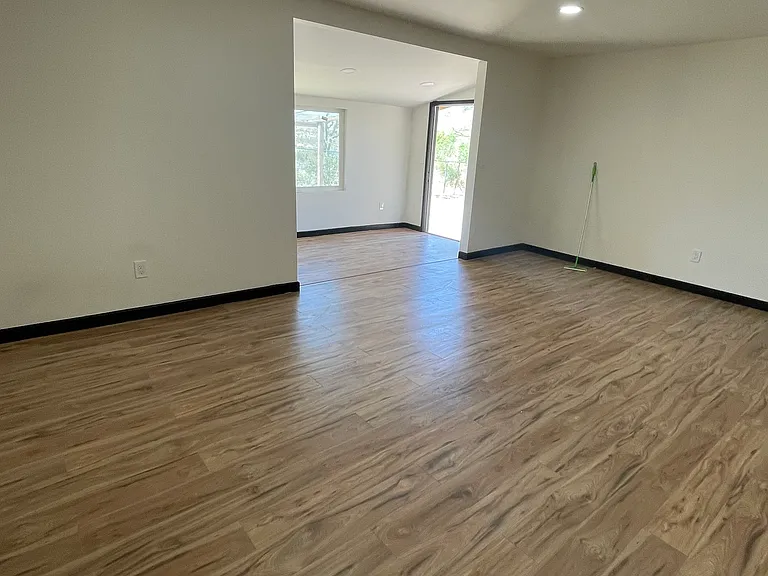 61056-29 Palms Hwy — Photo 8