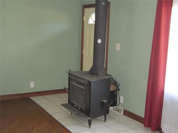 5th image of 4423 Bridgefield Dr W