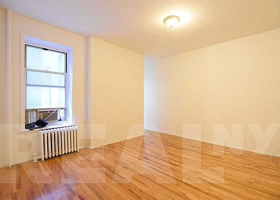 3rd image of 132 Ludlow St #1