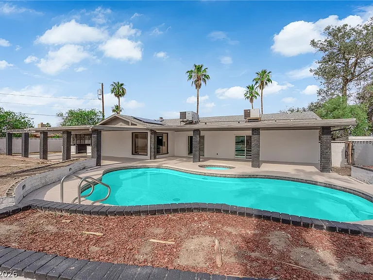 2845 Rosanna St — Photo 42