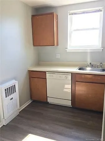 1 bed, 720 sqft, $1,500 — Photo 4