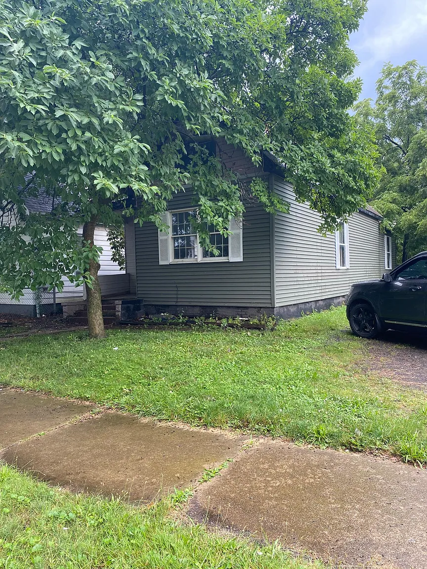 1509 S Stanley St photo 1