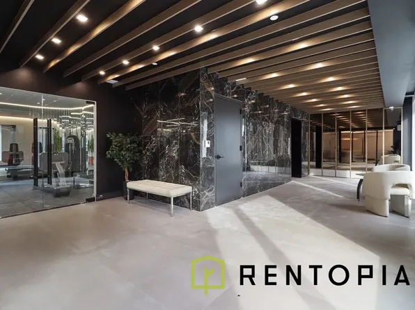 228 Berry Street image 21 of 22