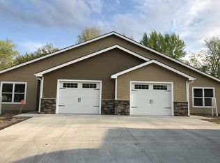 1505A 4th St, Wamego, KS 66547